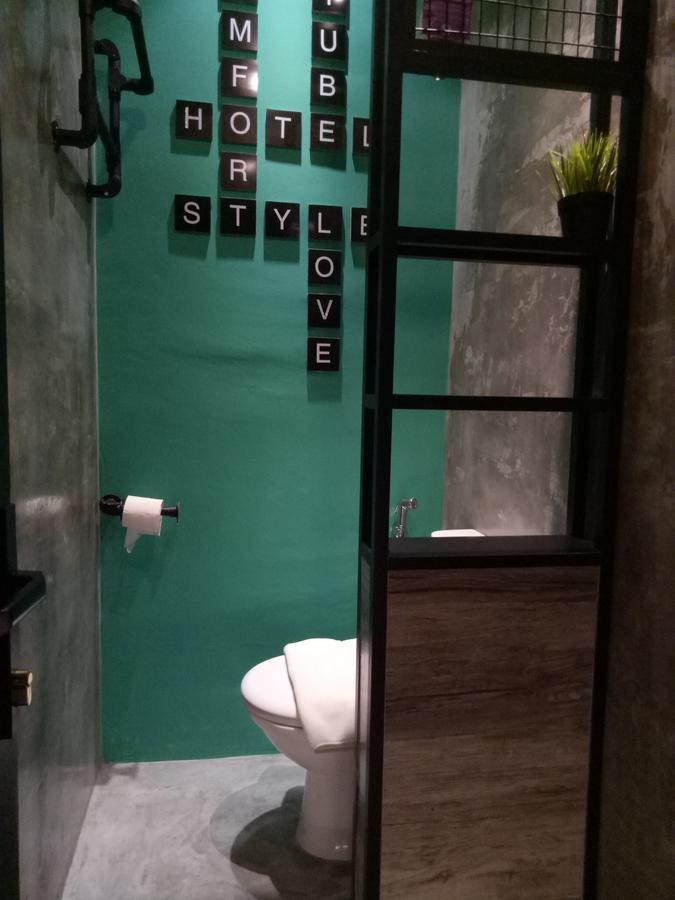 Tube Hotel Klebang Melaka Eksteriør billede