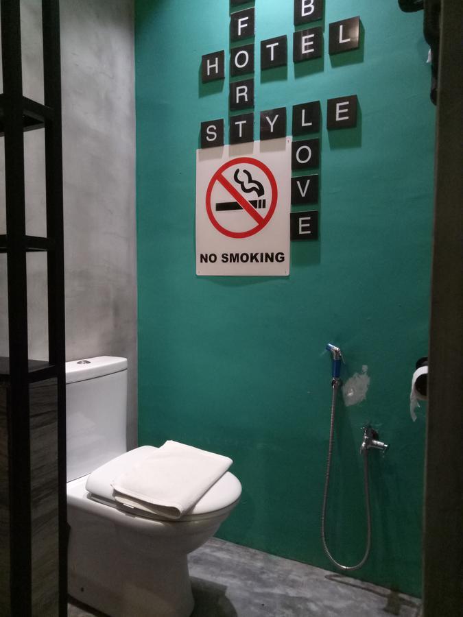 Tube Hotel Klebang Melaka Eksteriør billede